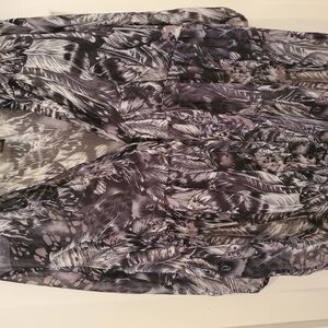 Sam & Max Black and Gray Feather Print Blouse